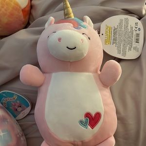 Ilene the unicorn hugmee squishmallow